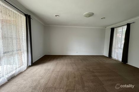 Property photo of 23 Cornwell Crescent Cranbourne East VIC 3977