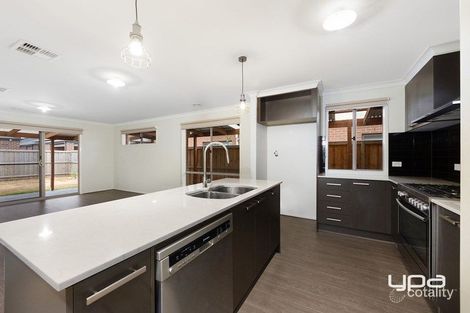 Property photo of 30 Jardine Drive Fraser Rise VIC 3336