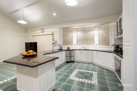 Property photo of 10 Queen Victoria Crescent Taylors Lakes VIC 3038