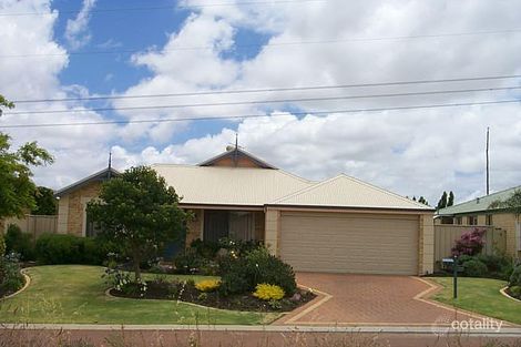 17 Zircon Pl, Maida Vale, WA 6057