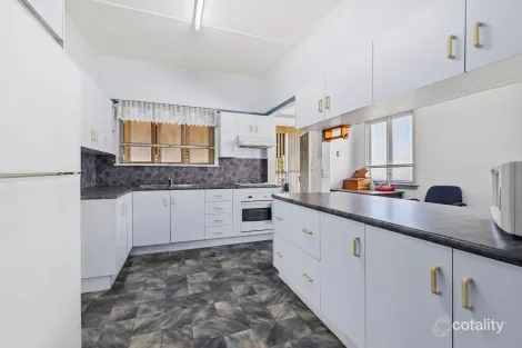 270 Joiner St, Koongal, QLD 4701