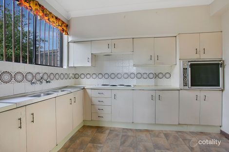 Property photo of 10/9-13 Surrey Street Minto NSW 2566