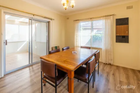 Property photo of 94 Deutcher Street Temora NSW 2666