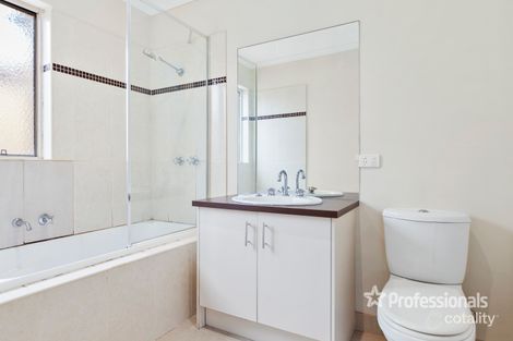Property photo of 7 Clematis Crescent Manor Lakes VIC 3024