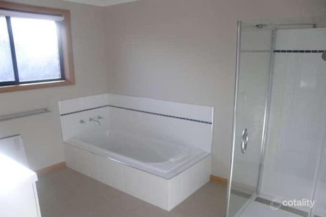 Property photo of 2 Trevally Court Kingston TAS 7050