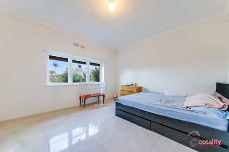 Property photo of 2/36-38 Surrey Street Minto NSW 2566