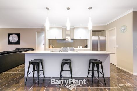 Property photo of 11 Westwood Road Cranbourne East VIC 3977