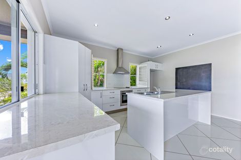Property photo of 11 Johnswood Close Cannonvale QLD 4802