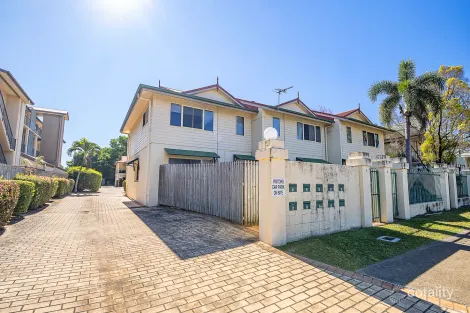 9/11 Albert St, Cranbrook, QLD 4814