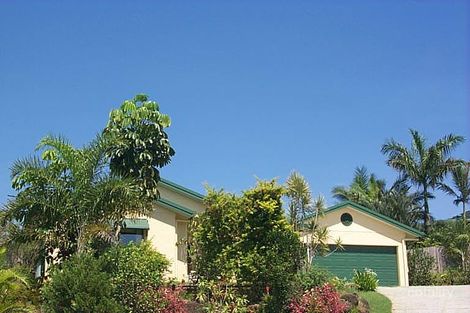 Property photo of 2 Gilmore Street Bentley Park QLD 4869