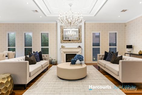 Property photo of 5 Hammence Street Glen Waverley VIC 3150