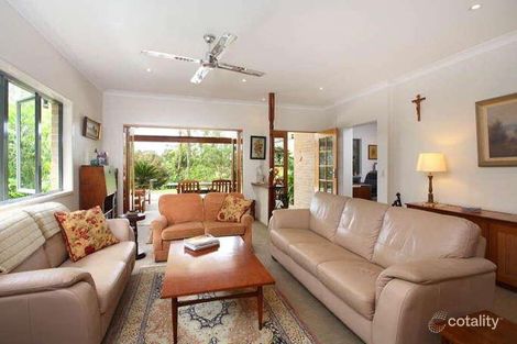 Property photo of 19 Weiss Place Kenmore Hills QLD 4069