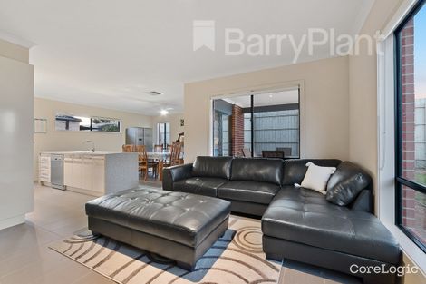 Property photo of 20 Inspiration Circuit Pakenham VIC 3810