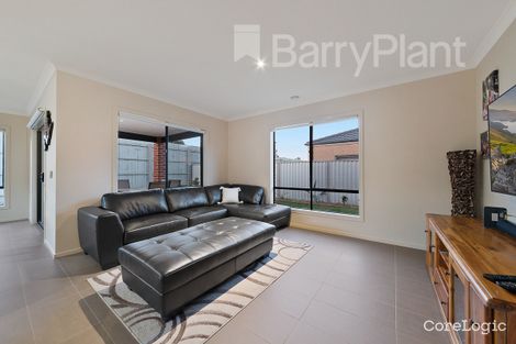 Property photo of 20 Inspiration Circuit Pakenham VIC 3810