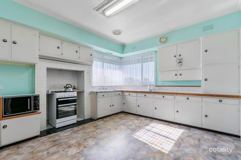 Property photo of 21 Shanahan Parade Newborough VIC 3825