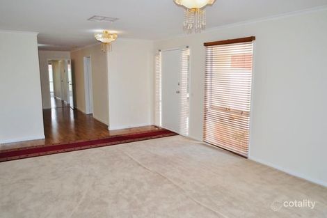 Property photo of 26 Stagecoach Crescent Sydenham VIC 3037