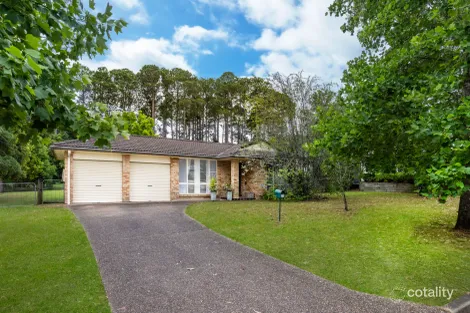 37 CLARENCE ST, BERRY, NSW 2535