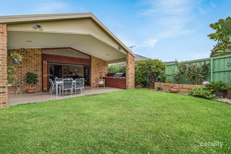 Property photo of 72 Fairholme Boulevard Berwick VIC 3806