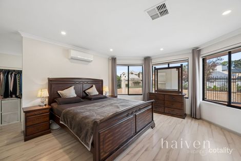 Property photo of 18 Chatsworth Gate Canning Vale WA 6155
