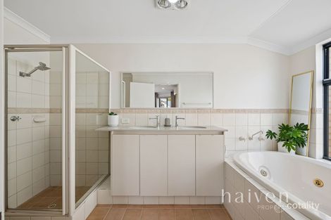 Property photo of 18 Chatsworth Gate Canning Vale WA 6155