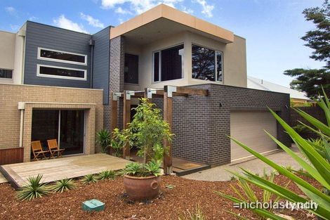 7 Birdwood Ave, Mornington, VIC 3931