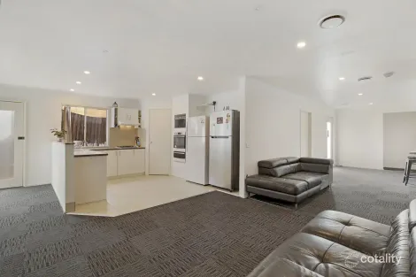 Property photo of 49 Grange Boulevard Bundoora VIC 3083