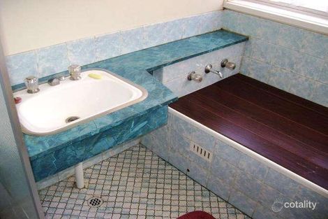 Property photo of 46 Third Street Cleve SA 5640