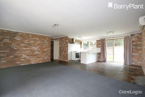 Property photo of 8 Kenmore Court Frankston VIC 3199