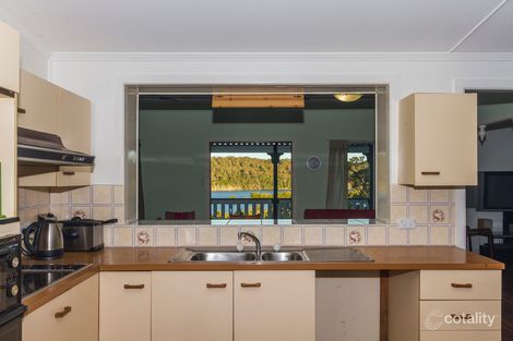 Property photo of 14 Leichhardt Terrace Russell Island QLD 4184