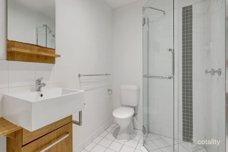 1/83 Hayward St, Mooroobool, QLD 4870