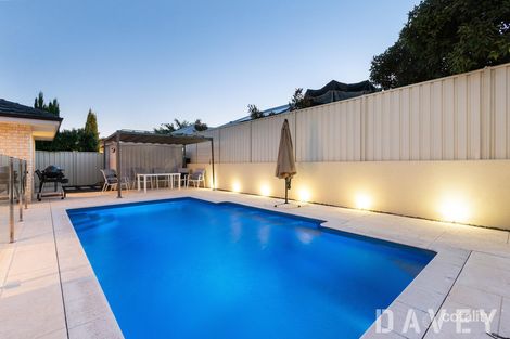Property photo of 16 Da Vinci Drive Tapping WA 6065