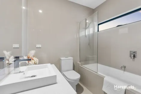 Property photo of 1/132 Highbury Road Burwood VIC 3125