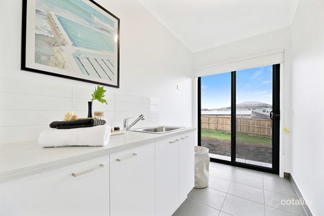 Property photo of 65 Bexley Boulevard Drouin VIC 3818