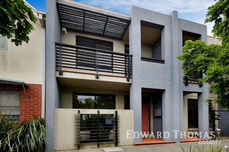 15 Goldsbrough Walk, Kensington, VIC 3031