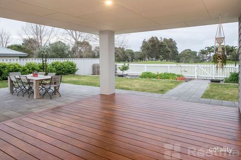 Property photo of 14 Brookland Loop Dunsborough WA 6281