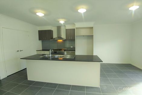 Property photo of 58 Tesselaar Road Wollert VIC 3750
