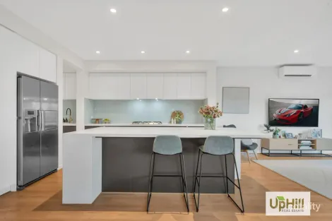 Property photo of 8 Casa Circuit Clyde North VIC 3978