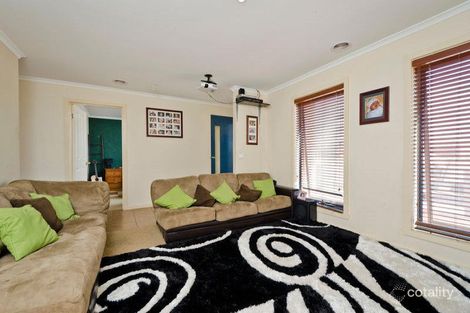 Property photo of 2/2 Harmony Drive Tarneit VIC 3029