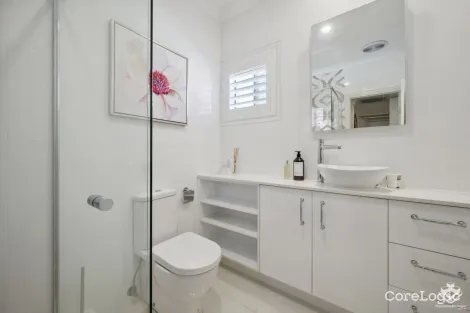 Property photo of 47 Cabana Boulevard Benowa QLD 4217