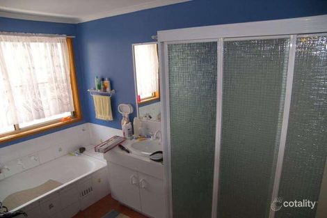 Property photo of 16 Torrens Place Albion Park NSW 2527