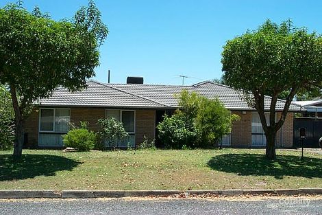 5 Southwark Way, Morley, WA 6062