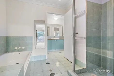 Property photo of 15/285 Creek Road Mount Gravatt East QLD 4122