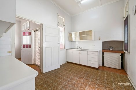 Property photo of 109 Bridge Street Mount Lofty QLD 4350