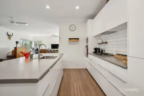 89b Highton Lane, Mansfield, VIC 3722