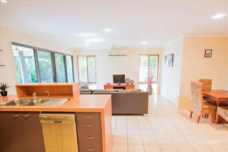 Property photo of 2/8 Windsor Street Glenella QLD 4740