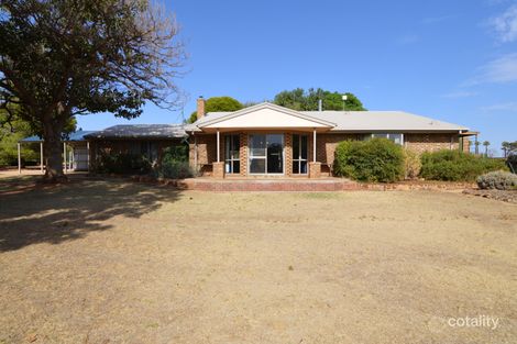 Property photo of 8 Lakeside Drive Cabarita VIC 3505