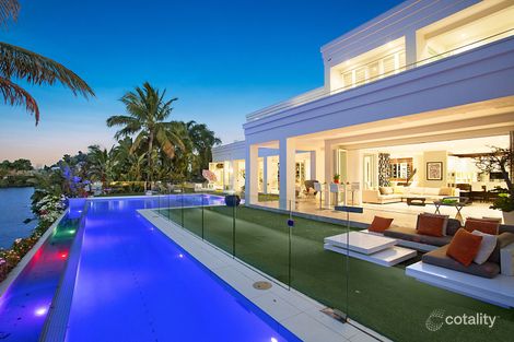 Property photo of 8 Marseille Court Bundall QLD 4217