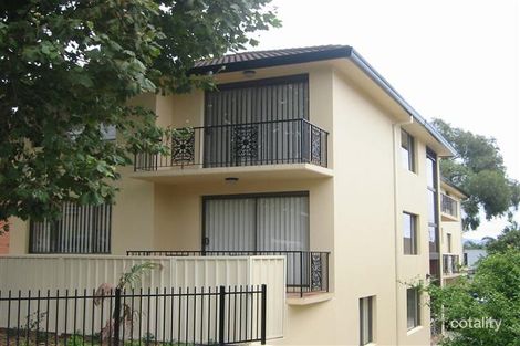 2/4 Loftus St, Wollongong, NSW 2500