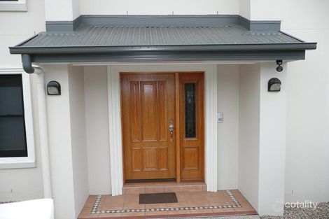 Property photo of 10 Hill Crescent Carina Heights QLD 4152