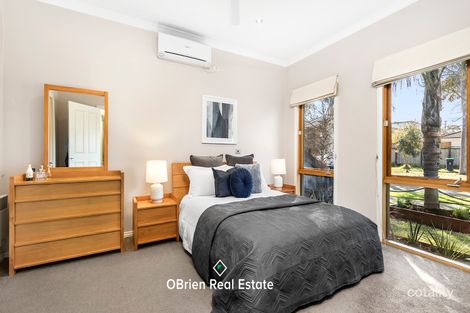Property photo of 10 Black Knight Street Mordialloc VIC 3195